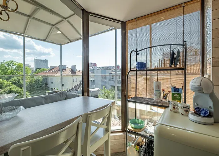 דירה Historic Place With Paid Parking *