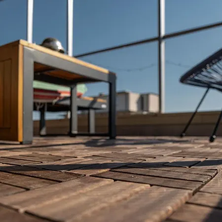 Historic Place With Paid Parking *