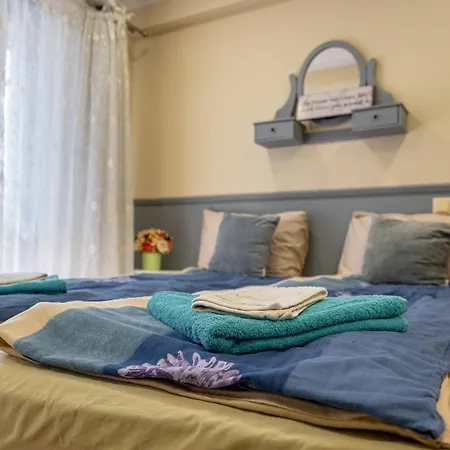 Historic Place With Paid Parking Apartment