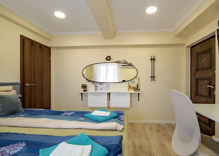 Historic Place With Paid Parking Apartament Varna