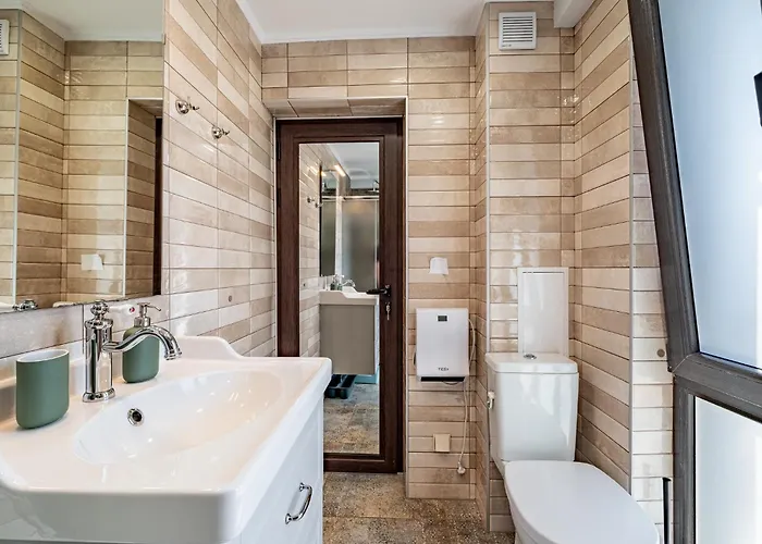 Historic Place With Paid Parking Apartament Varna