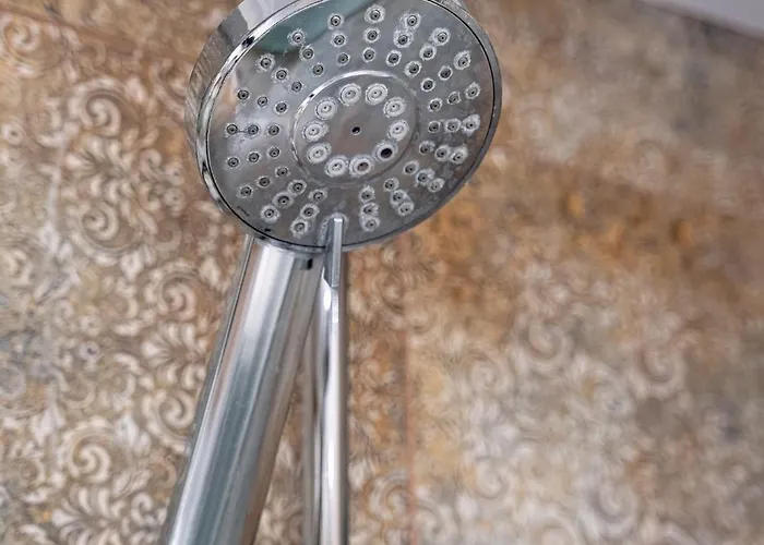 Historic Place With Paid Parking *