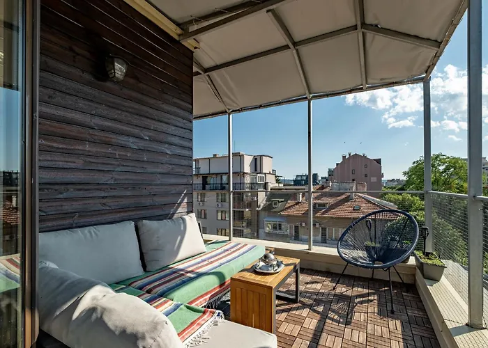 Historic Place With Paid Parking Apartament